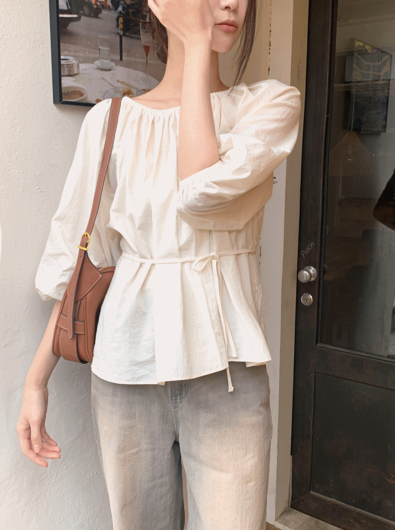 Haim blouse (2color) [ 주문 폭주, 4-5일 소요 ]